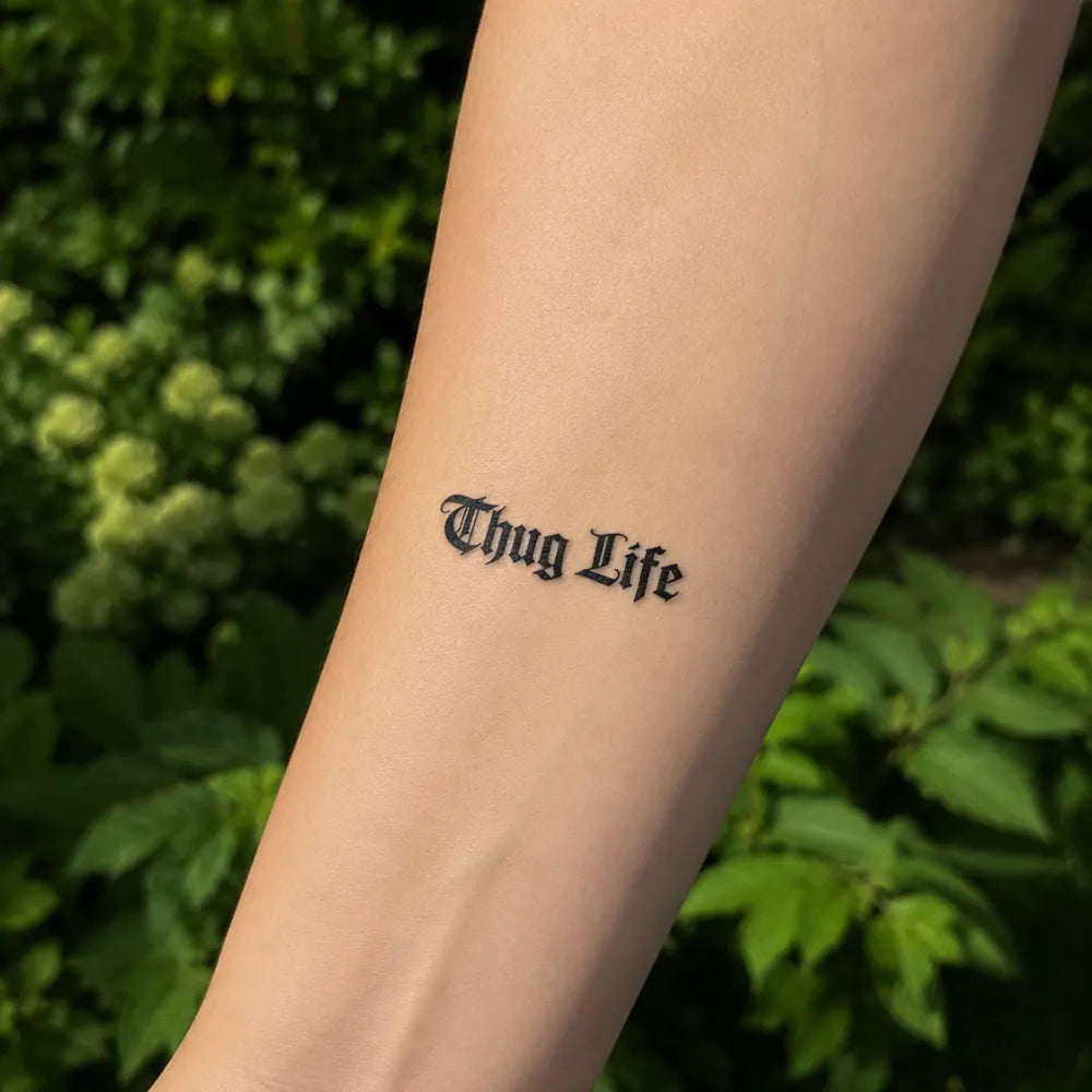 SafeTatt — Thug Life · fotografie tetování na kůži