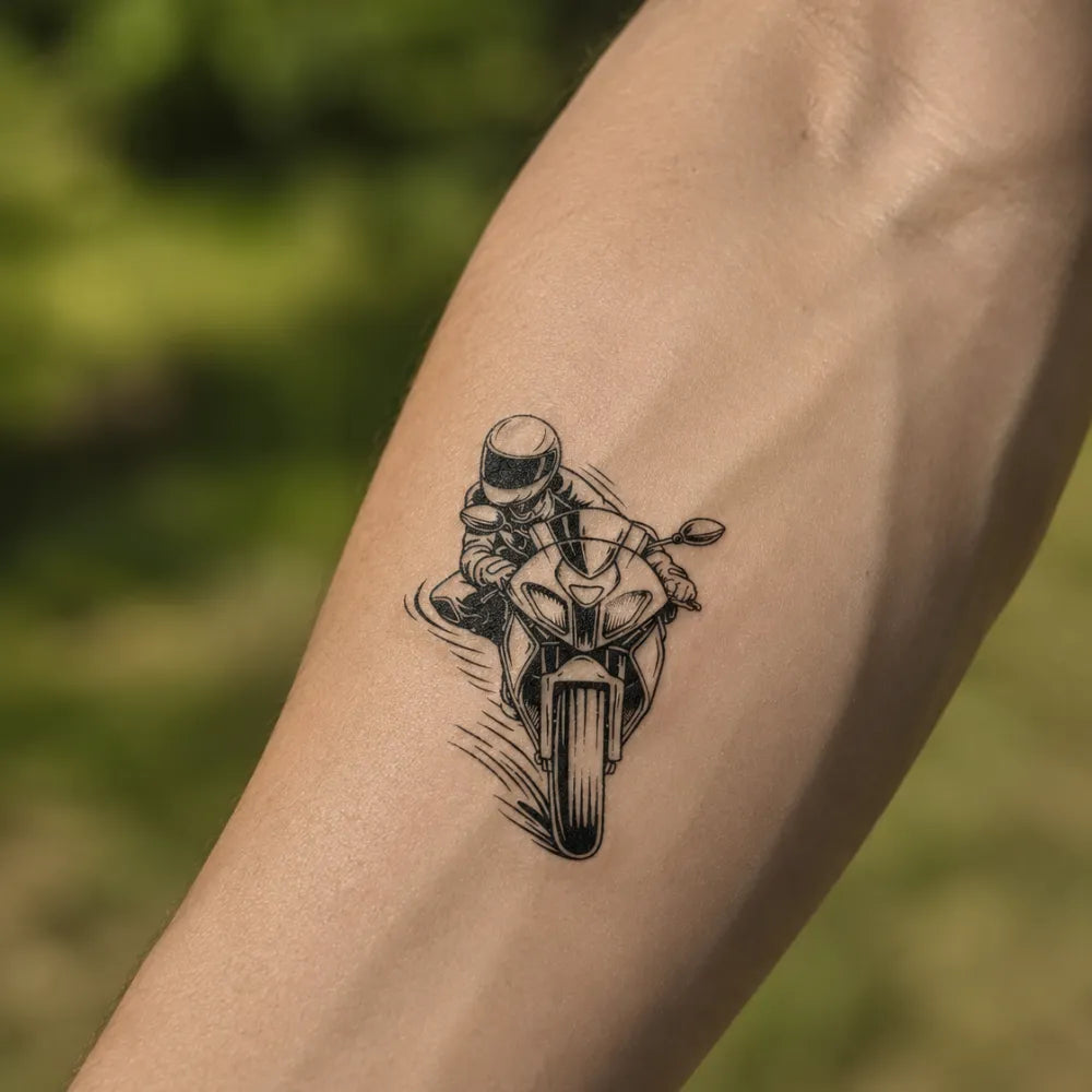 SafeTatt — Speed Rider · fotografie tetování na kůži